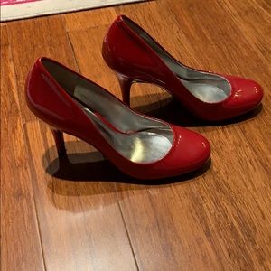 Jessica Simpson Red Pumps